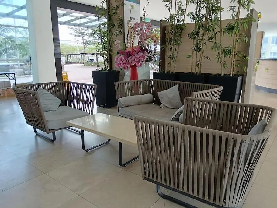 Railway Stylish Homestay Τζόχορ Μπάχρου